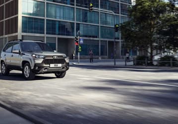 АвтоВАЗ не может начать поставки Lada Largus и Lada Niva Travel до осени