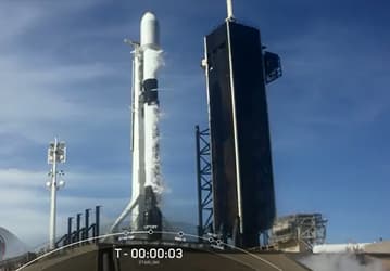 SpaceX вывела на орбиту 53 спутника Starlink. Предыдущий запуск Starlink состоялся всего два дня тому назад
