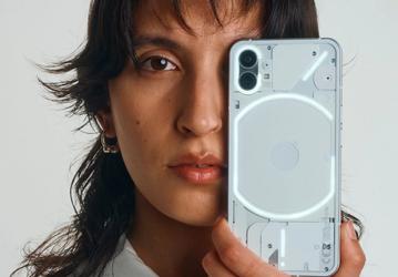 Проблемы Nothing Phone (1) остаются без ответа. Пользователь призывает не покупать смартфон
