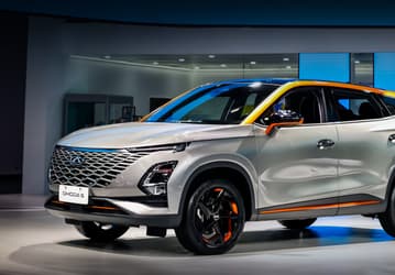 Он потягается с бестселлерами Haval Jolion, Geely Coolray и Chery Tiggo 7 Pro. Футуристичный кроссовер Omoda C5 выходит в России в октябре