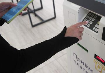 Российские банки переходят на китайские банкоматы
