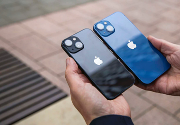 Спрос на iPhone 13 очень высок. Доля Apple растёт, а Samsung — падает
