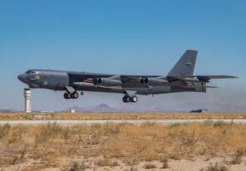 США успешно испытали гиперзвуковую ракету воздушного базирования. Она разогналась в стратосфере до 6200 км/ч