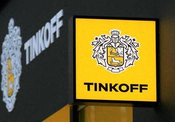 Что делать с зависшими на счетах долларами? «Тинькофф» дал советы