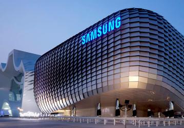 Отличные продажи линейки Galaxy S22 позволили Samsung Electronics установить новый рекорд. Компания отчиталась за второй квартал