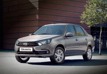 Lada Granta Classic 2022 подешевела до 543,1 тыс. рублей, а Lada Niva Legend — до 660 тыс. рублей по новым госпрограммам