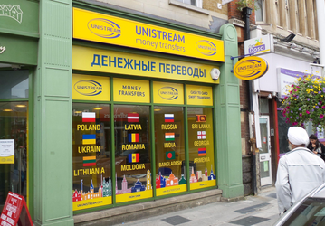 Клиенты «Юнистрима» массово жалуются на проблемы с получением и возвратом средств