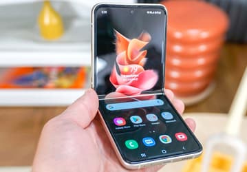 У Samsung получилось: поставки складных смартфонов взлетели на 300%, на Galaxy Z Flip3 приходится 70% продаж