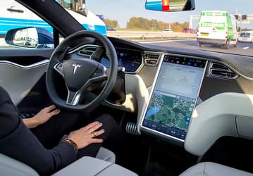 Директор Tesla по искусственному интеллекту уходит из компании. Андрей Карпати сделал автопилот электромобилей Tesla одним из самых передовых