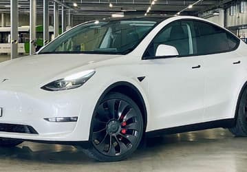 Тяговые аккумуляторы китайской BYD одобрены для использования в Tesla Model Y для европейского рынка. Первая партия батарей уже доставлена на берлинскую фабрику компании
