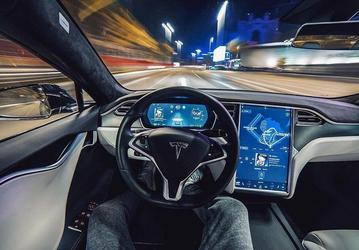 Электромобили Tesla могут запретить в Калифорнии из-за некорректной рекламы автопилота