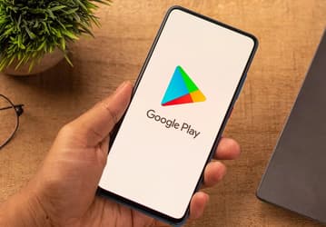 СМИ сообщили, что Google разрешила альтернативные платежи в России. И об этом не знали почти месяц