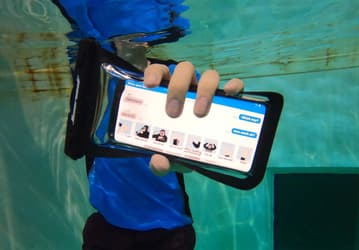 Разработан мессенджер для общения под водой. Он работает без Bluetooth и Wi-Fi