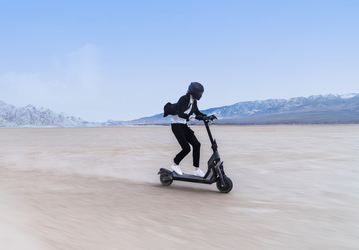 Электросамокаты за 200 и 300 тысяч рублей. Мощные флагманы Segway-Ninebot прибыли в Россию