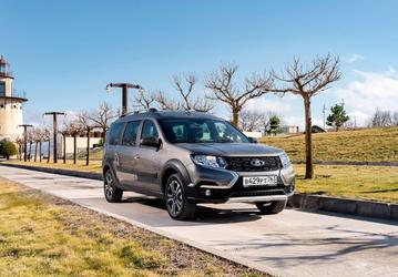 АвтоВАЗ начал отгрузку «упрощённых» Lada Largus