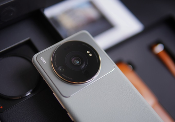 Быстрее и дешевле, чем Xiaomi 12S Ultra, но с той же камерой. Новые флагманы выйдут в ноябре-декабре