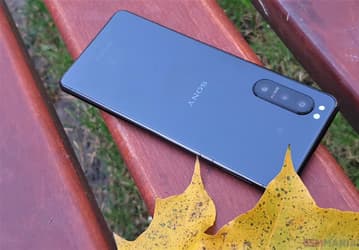 Любителям компактных флагманов: 6-дюймовый Sony Xperia 5 IV станет первым смартфоном линейки с поддержкой беспроводной зарядки
