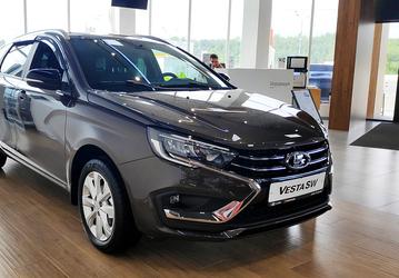 Дилеры продают Lada Vesta по 2,7 млн рублей, утверждая, что это и есть рекомендованные цены