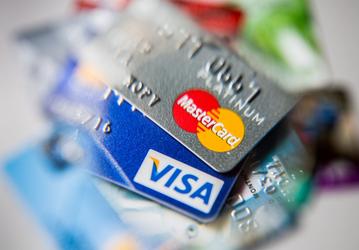 В России возникли проблемы с приёмом в онлайн-магазинах продлённых карт Visa и Mastercard