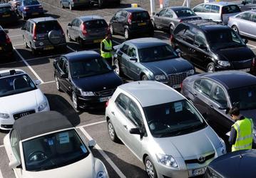 В России все-таки может появиться льготная растаможка автомобилей, но воспользоваться ею смогут не все