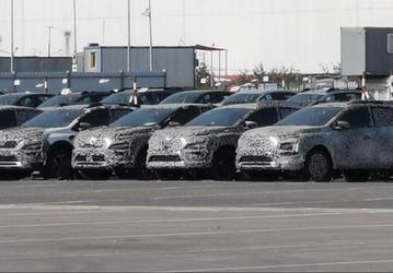 Уникальные версии новых Renault Logan и Sandero для России замечены на заводе «Москвич»