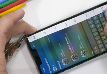 Сапфировое стекло на камере iPhone 14 не твёрже обычного. Новинка Apple прошла испытания на прочность и не только