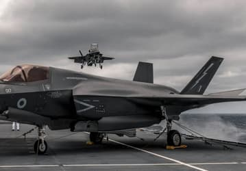 Истребители F-35 дорого обходятся Пентагону. Затраты на эксплуатацию одной единицы составляют не менее 7 миллионов долларов в год, но Lockheed Martin делает всё возможное для удешевления полётов