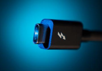 Thunderbolt уже не быстрее USB. Intel показала работу новой версии интерфейса, но по скорости это USB 4 v2.0