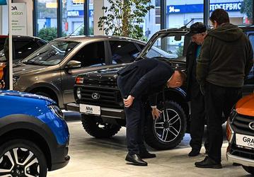 Впервые с 2005 года доля Lada на рынке новых машин России превысила 40%