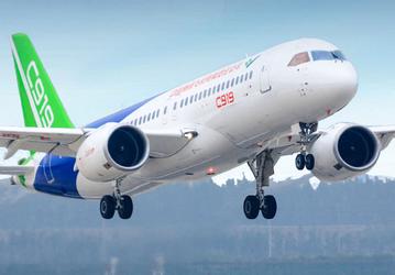 Китайский конкурент Airbus и Boeing собрал сотни заказов
