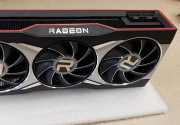 AMD официально снизила цены на видеокарты Radeon RX 6000