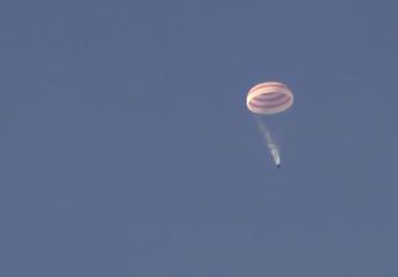 «Союз МС-21» вернул российских космонавтов на Землю