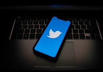 Twitter тестирует кнопку редактирования сообщений. В ближайшее время оценить функцию смогут абоненты платной подписки Twitter Blue