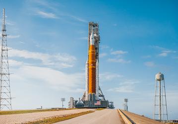 Ещё одна попытка: ракету SLS вернут на стартовую площадку 4 ноября
