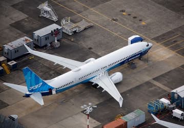 Китайский COMAC C919 уже готов к коммерческим перевозкам, а Boeing всё никак не может поднять в воздух свой 737 Max 10. Одобрение этой модели ожидается только летом 2023 года