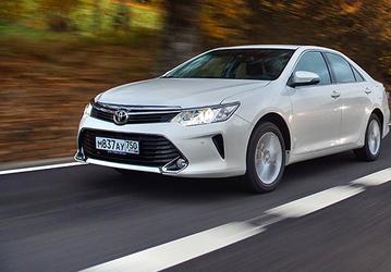Россия рискует остаться без «японцев». Новые автомобили Toyota, Lexus и Nissan могут закончиться в РФ до конца 2022 года