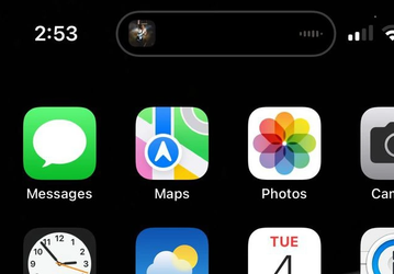 Странное решение Apple: Dynamic Island в iPhone 14 Pro теперь бросается в глаза даже на тёмном фоне