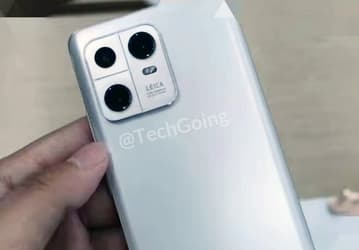 Так будет выглядеть новый флагман Xiaomi. Первое живое фото Xiaomi 13 Pro