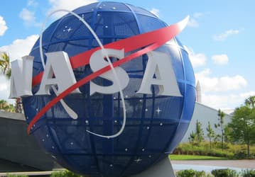 NASA хочет продлить программу перекрёстных полётов с Россией и совместно работать по проекту МКС до 2030 года