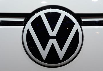 Volkswagen хочет вложить 1 миллиард евро в совместное с Китаем предприятие по разработке программного обеспечения
