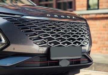 Chery собирается привезти в Россию гибриды и электромобили Omoda