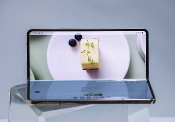Представлен топовый флагман Samsung W23: в нём используются новые шарнир и защитное стекло