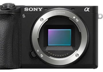  Не прошло и года: Sony возобновила производство камеры Alpha a6600