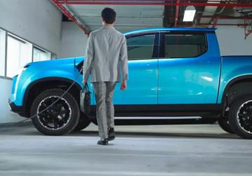 Электрический Model V, но не от Tesla. Foxconn анонсировала свой новый электромобиль