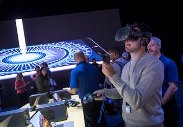Марк Гурман утверждает, что гарнитура смешанной реальности Apple может быть представлена весной