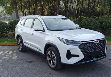 326 л.с., полный привод, 7 мест. Представлена новая версия кроссовера Chery Tiggo 8 Pro