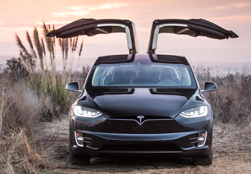 Tesla может кого угодно отвезти в полицейский участок против его воли, о чём заявил американский исполнитель Рик Росс