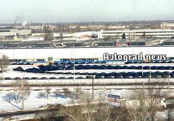 «Черным-черно на старом треке». АвтоВАЗ выпустил более 5 тыс. чёрных Lada Granta без ЭУР, а теперь закончились и замки багажника
