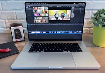 SSD в новых MacBook Pro обладает меньшей скоростью чтения, чем у прошлого поколения. Но скорость записи выше