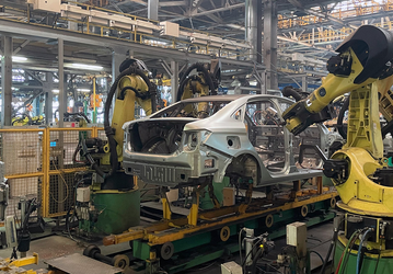АвтоВАЗ, КамАЗ и «Соллерс» просят разрешения выпускать упрощённые машины до середины 2024 года